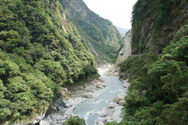 江苏发现父女合葬墓，出土900枚“仙丹”，专家化验后愤怒不已！